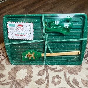 Baker's Secret Festive Green Cookie Sheet Set